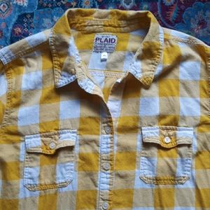 🌻 Sunny Yellow Flanel Button Down Top 🌻